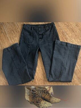 Risen High-Rise Black Women’s Jeans with Button Fly